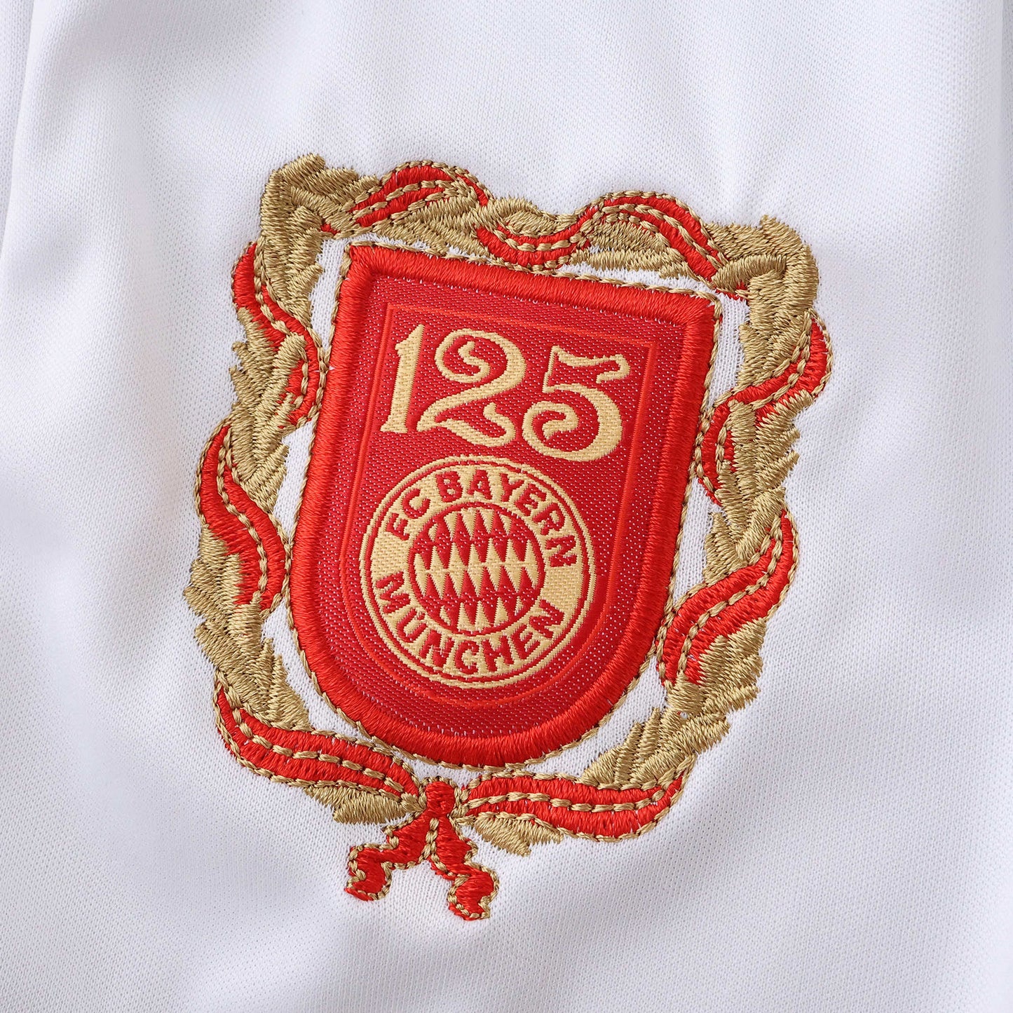 Kit Infantil Bayern de Munique 125 anos 2024/25